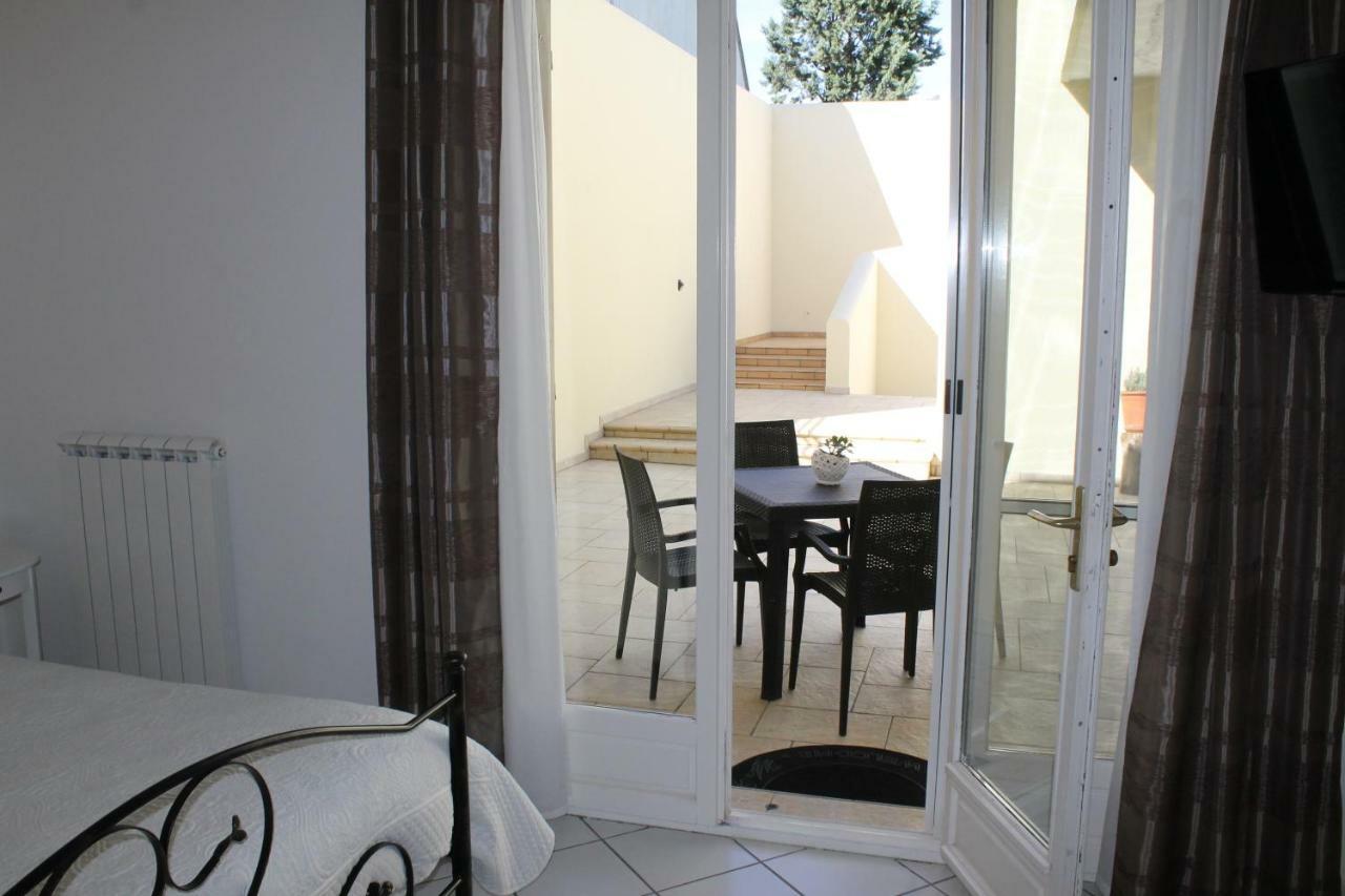 B&B Villa 16 Pini Лечче Екстер'єр фото