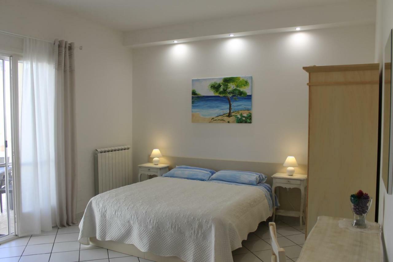 B&B Villa 16 Pini Лечче Екстер'єр фото